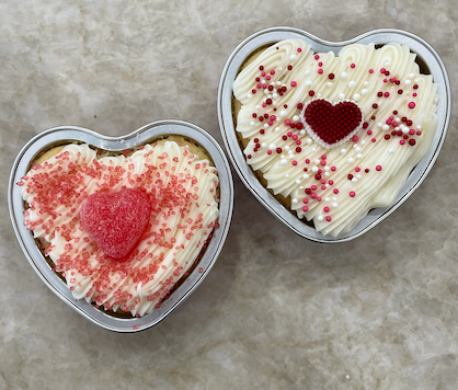 2 Mini Heart Vanilla Cakes