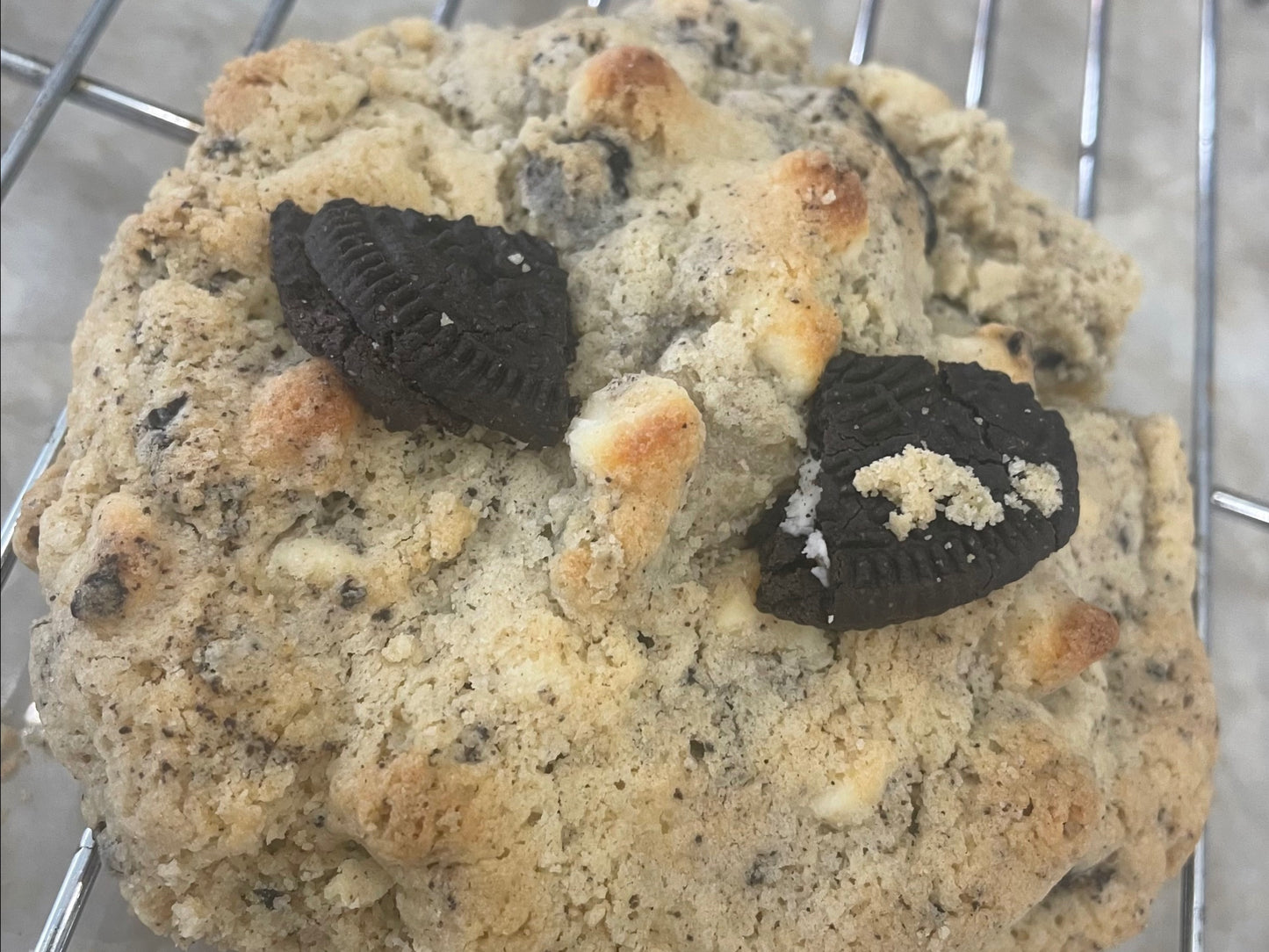 Cookies & Cream Cookie